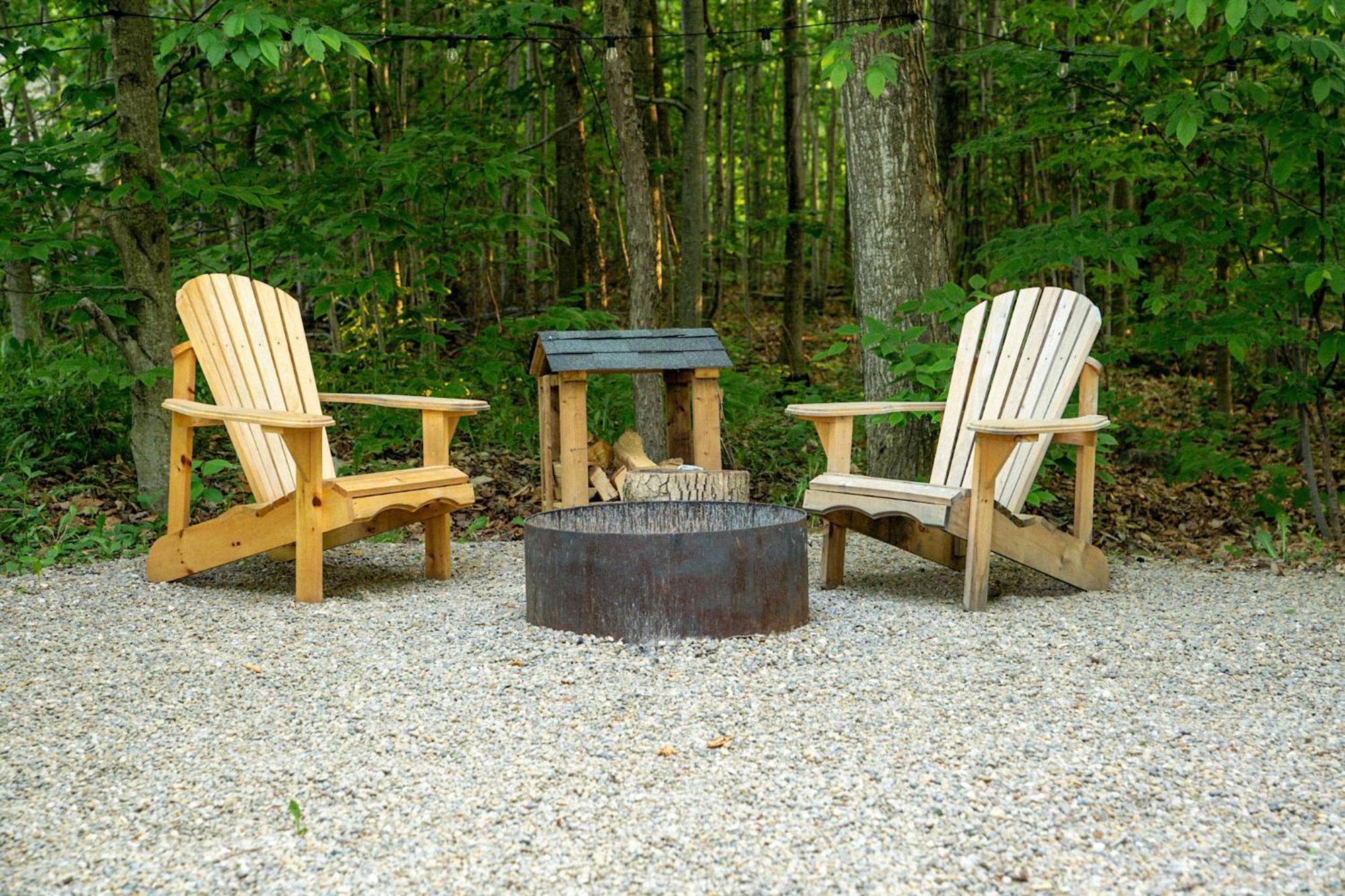 Grotto Getaway Hotel Miller Lake Екстериор снимка
