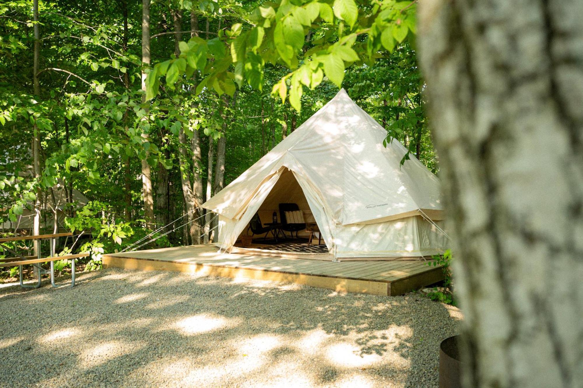 Grotto Getaway Hotel Miller Lake Екстериор снимка