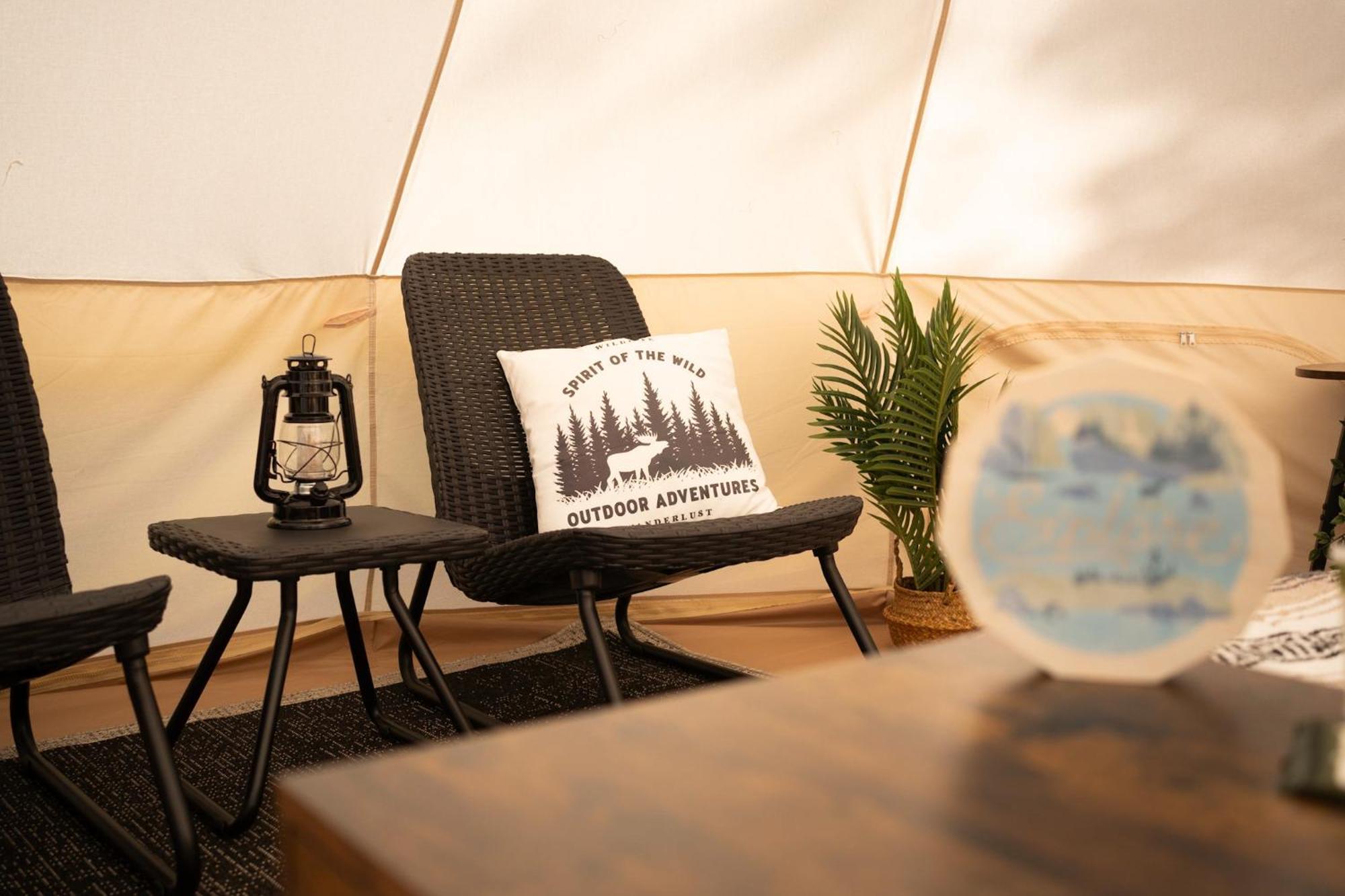 Grotto Getaway Hotel Miller Lake Екстериор снимка