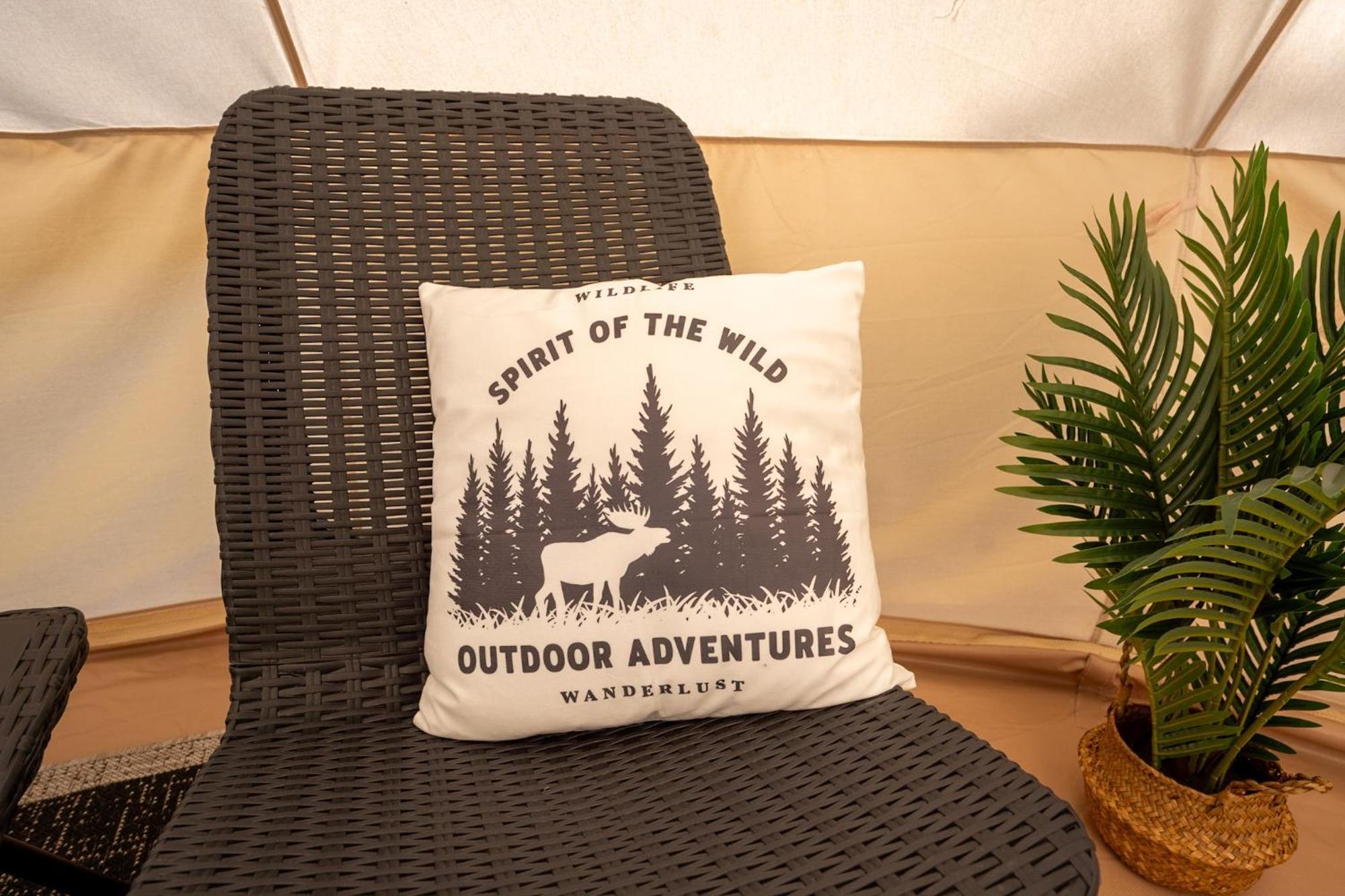 Grotto Getaway Hotel Miller Lake Екстериор снимка