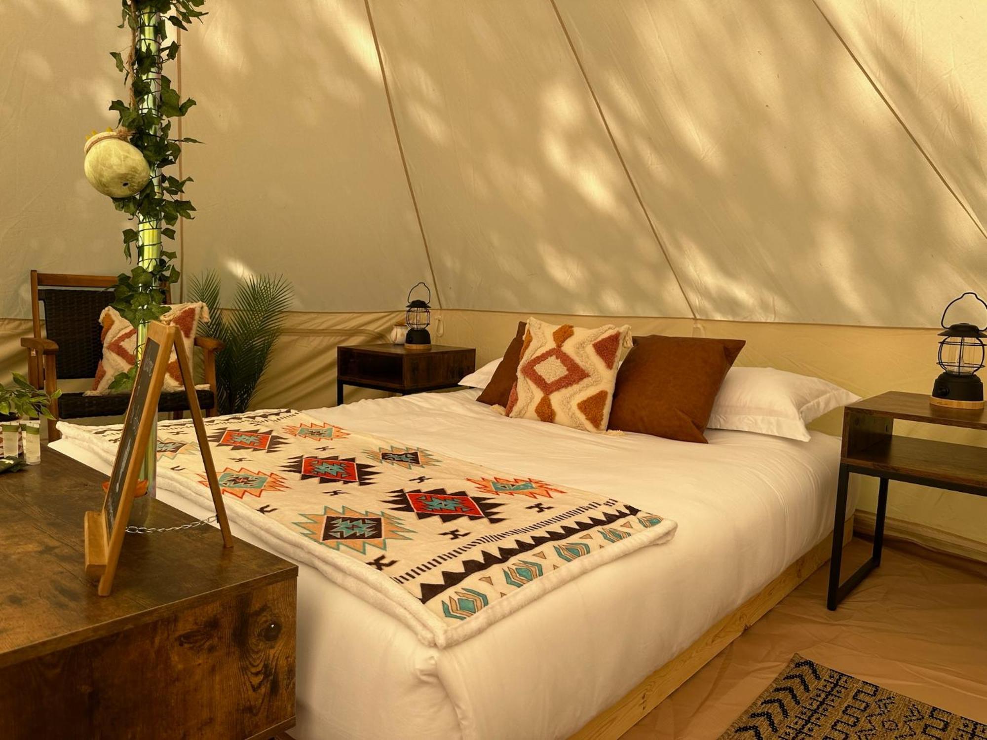 Grotto Getaway Hotel Miller Lake Екстериор снимка